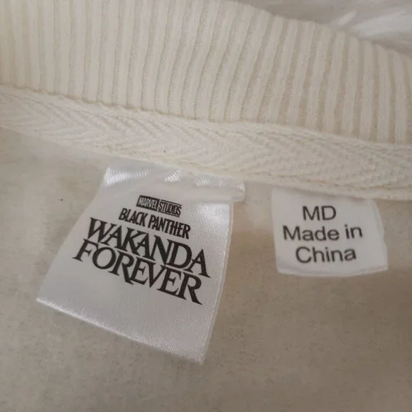 Marvel Studios Wakanda Forever Black Panther Crewneck Oversized M Sweatshirt - Picture 5 of 6